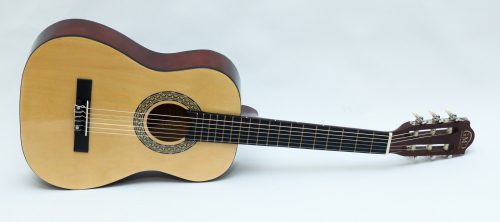 GMC-851 Klasszikus gitár 1/2 natúr, zörög egy kicsit a bundnál, nem garanciális!